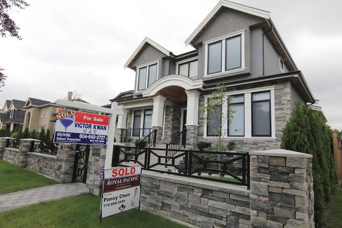 Rising Mortgage Rates and Canada’s Housing Slowdown